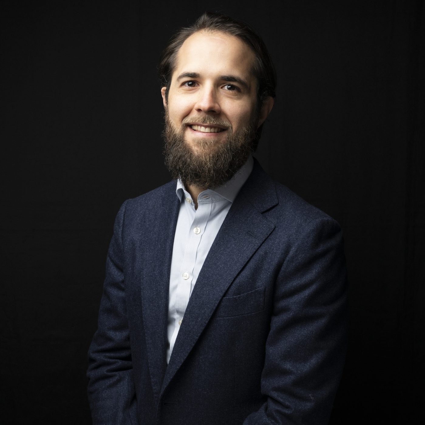 Alex Lacabe, avocat en droit des affaires au barreau de Lyon